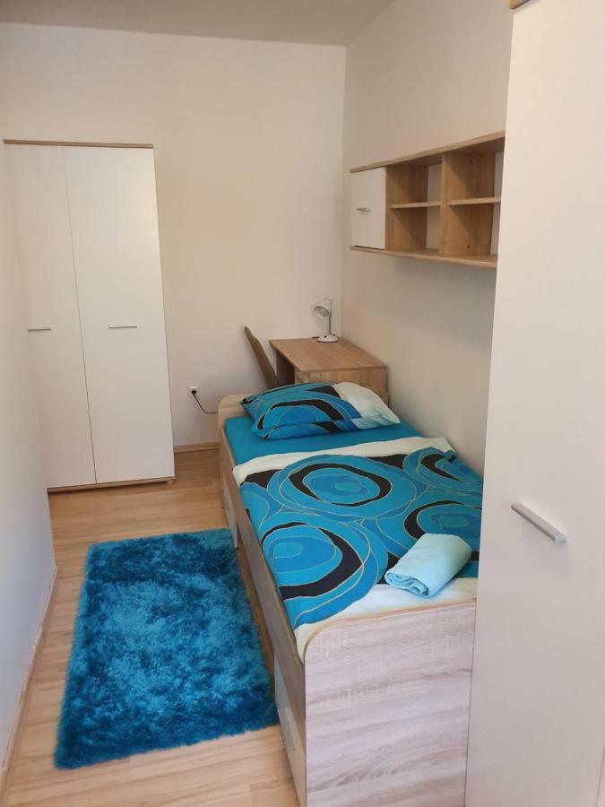 Minidorm Rooms In Heart Of City Center ماريبور المظهر الخارجي الصورة